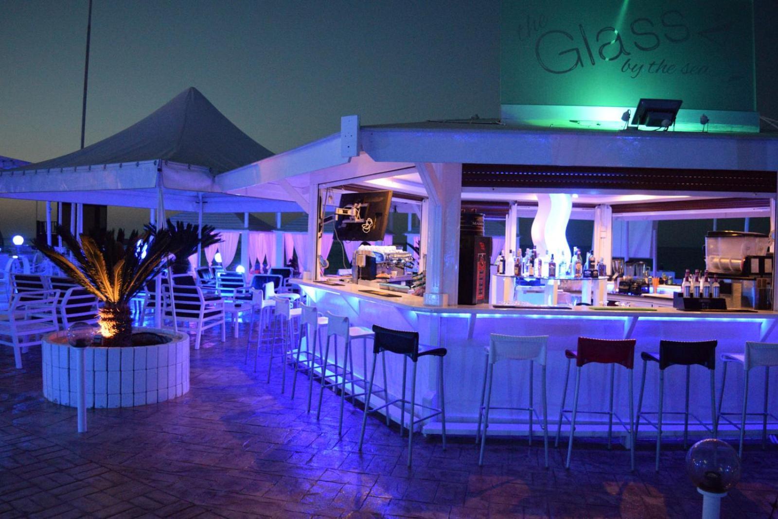 Pola Costa Beach Hotel Apts - Adults Only โปรทาราส ภายนอก รูปภาพ