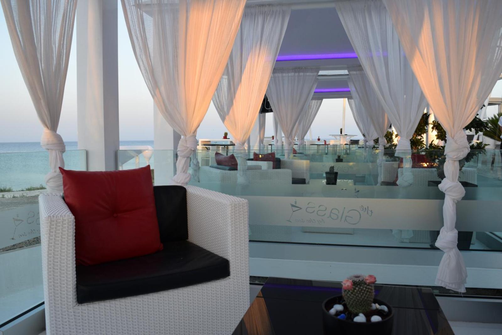 Pola Costa Beach Hotel Apts - Adults Only โปรทาราส ภายนอก รูปภาพ